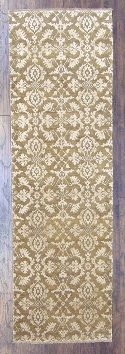 Transitional Damask hand-knotted wool rug in Gold & Beige, full view