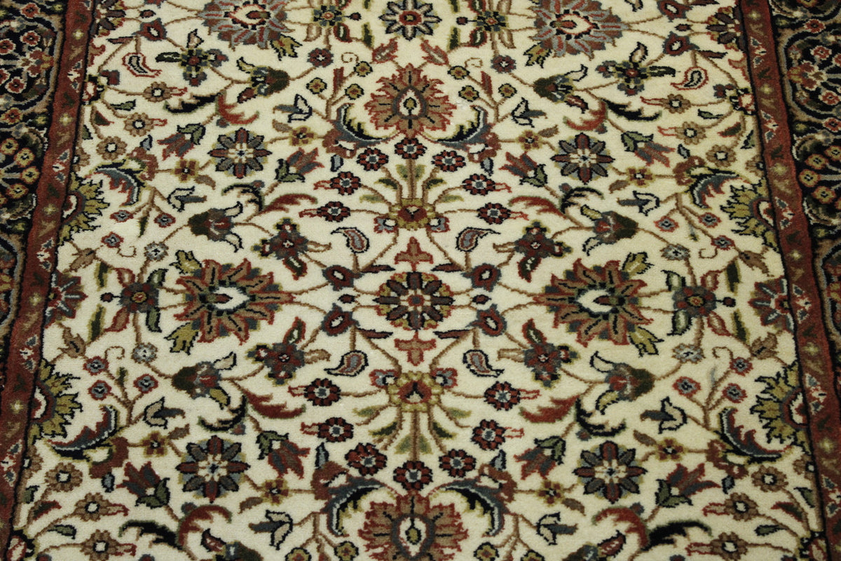 Back of Traditional Indo Mahal hand-knotted rug