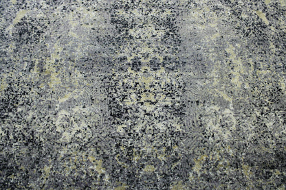 Modern Ikat Design rug border detail