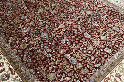Beige & Red Traditional Fine Sherapi rug in room setting