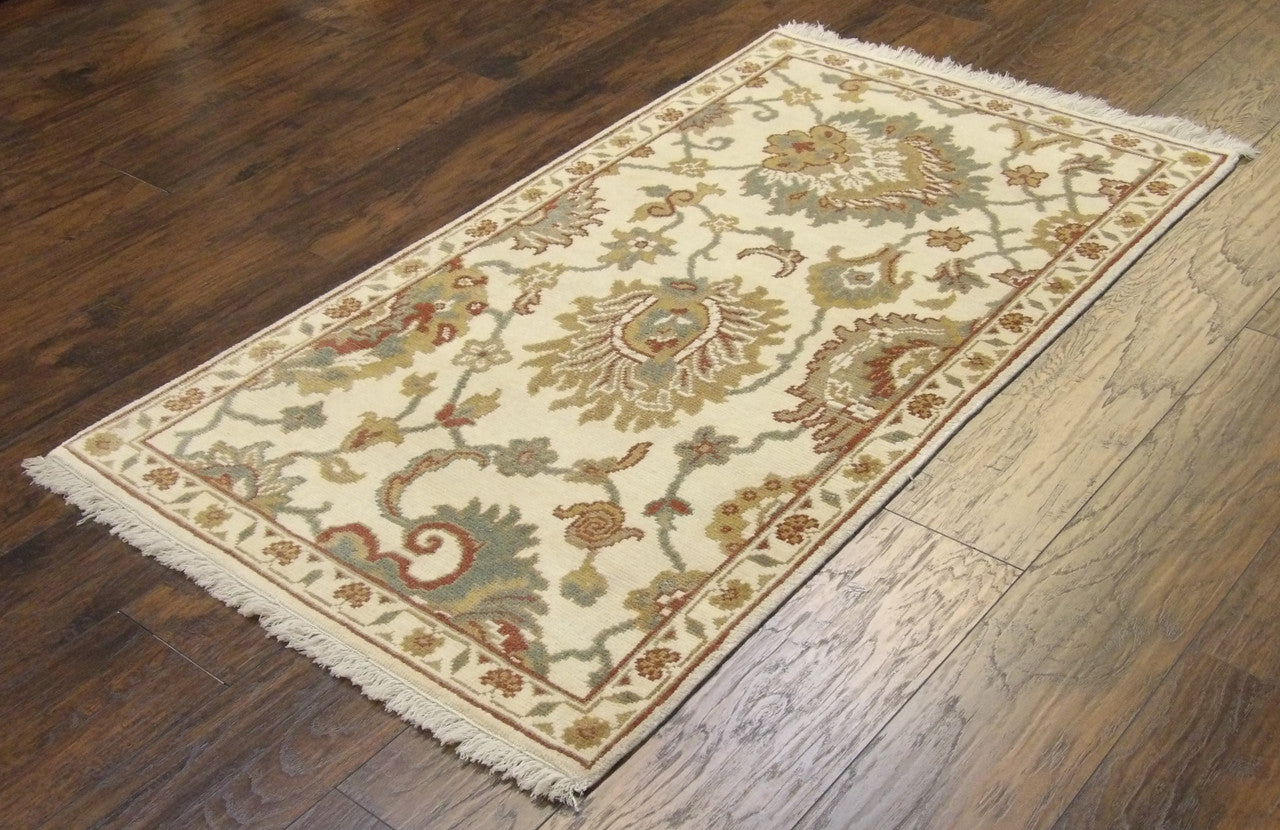 Oushak rug border detail