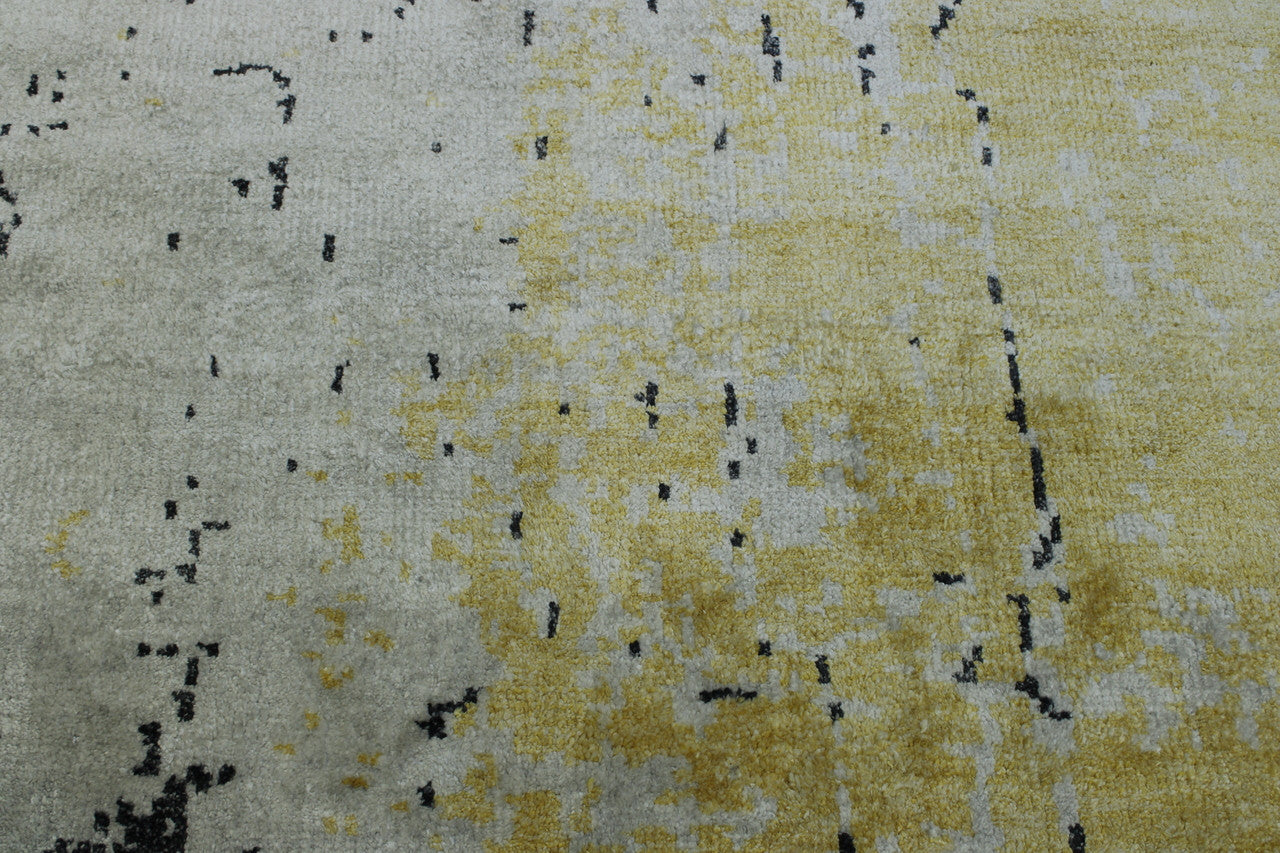 Modern Abstract Design rug border detail