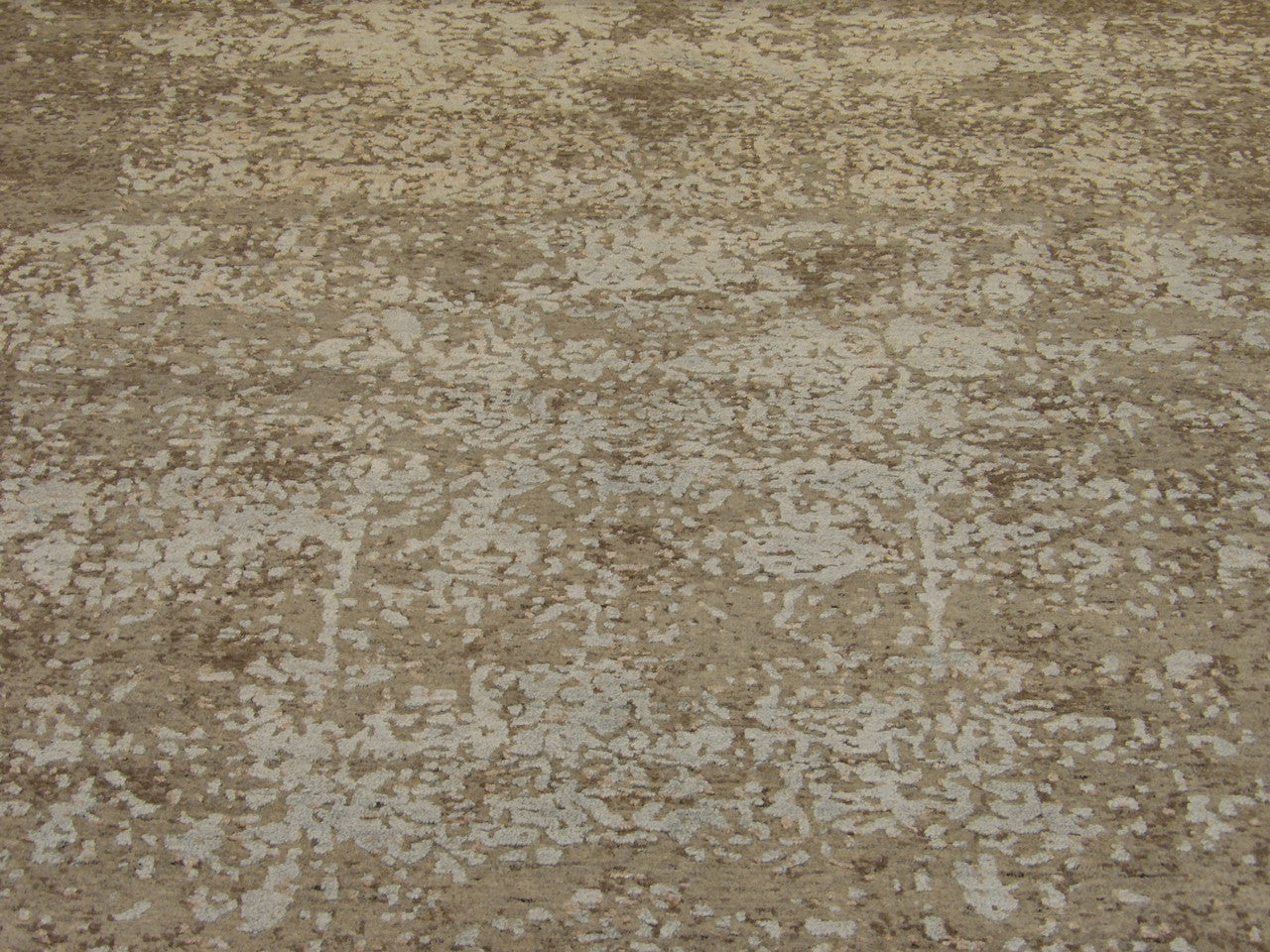 Back of Modern Abstract Mosaic Design Carved High Low hand-knotted rug