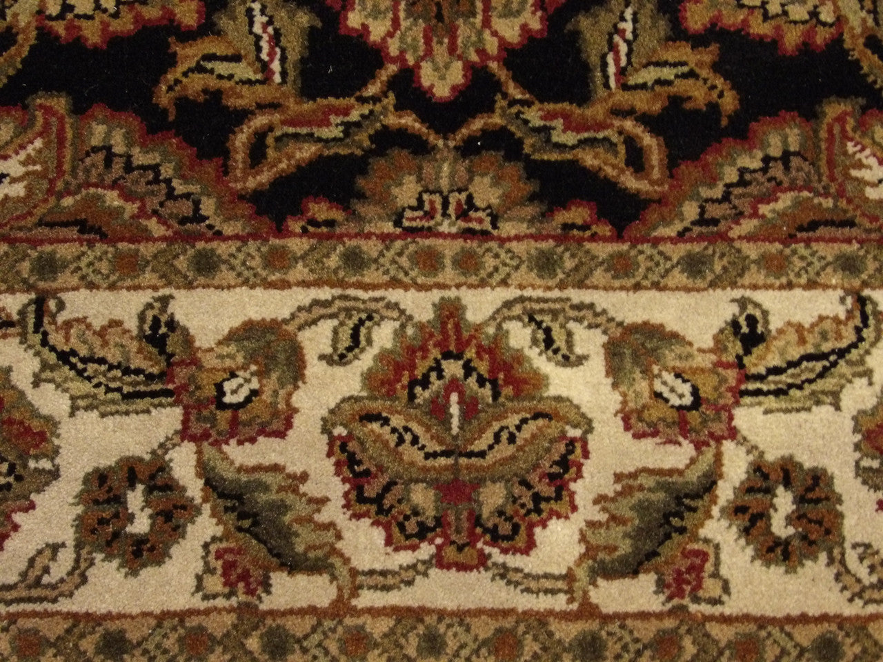 Jaipur Kashan rug border detail