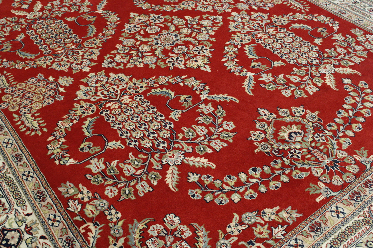 Traditional Sharokh Design rug border detail