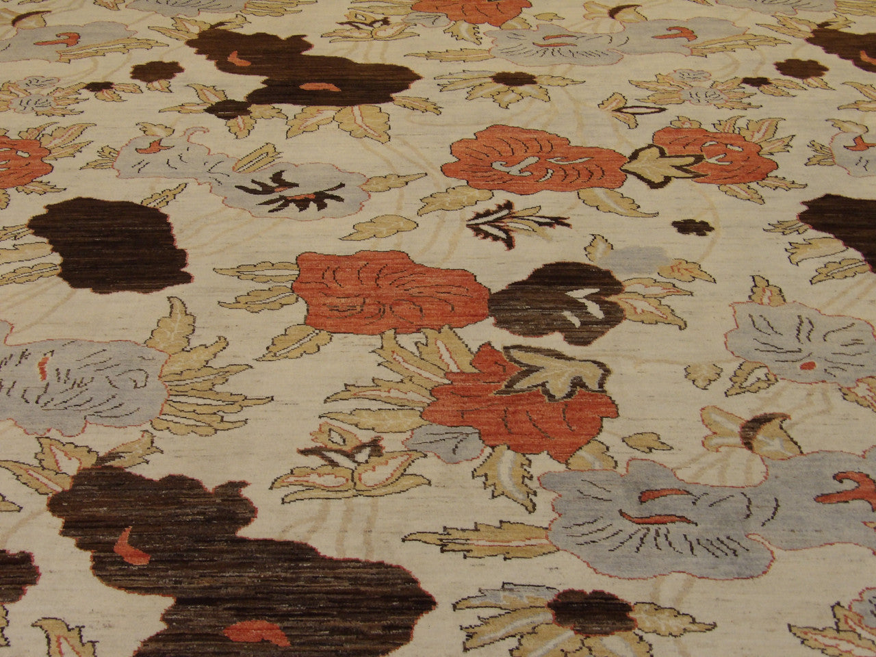 Back of Oushak Chobi Rose Flower Design Natural Dye hand-knotted rug