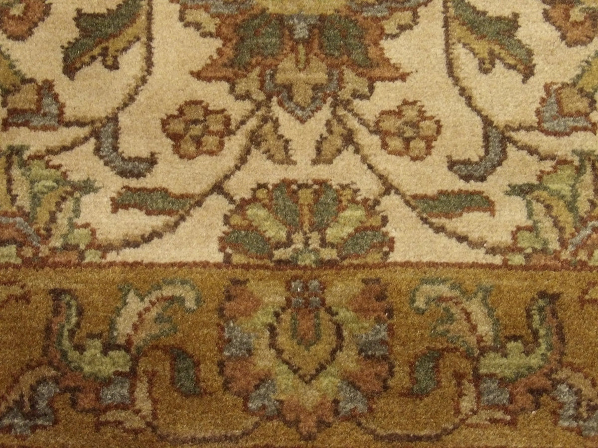 Jaipur Kashan runner border detail
