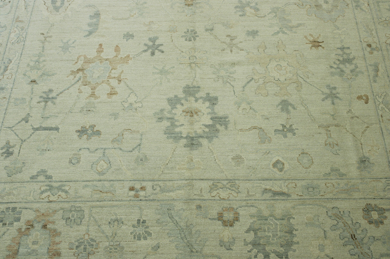 Back of Oushak Chobi hand-knotted rug