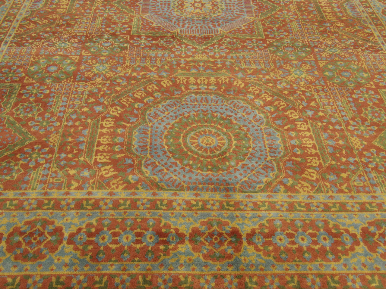 Mamluk Oushak Natural Dye rug border detail