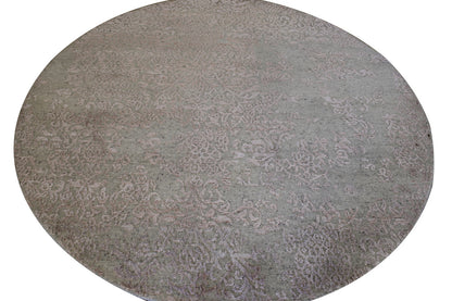 Close-up of wool-silk pile, Gray & Pink rug