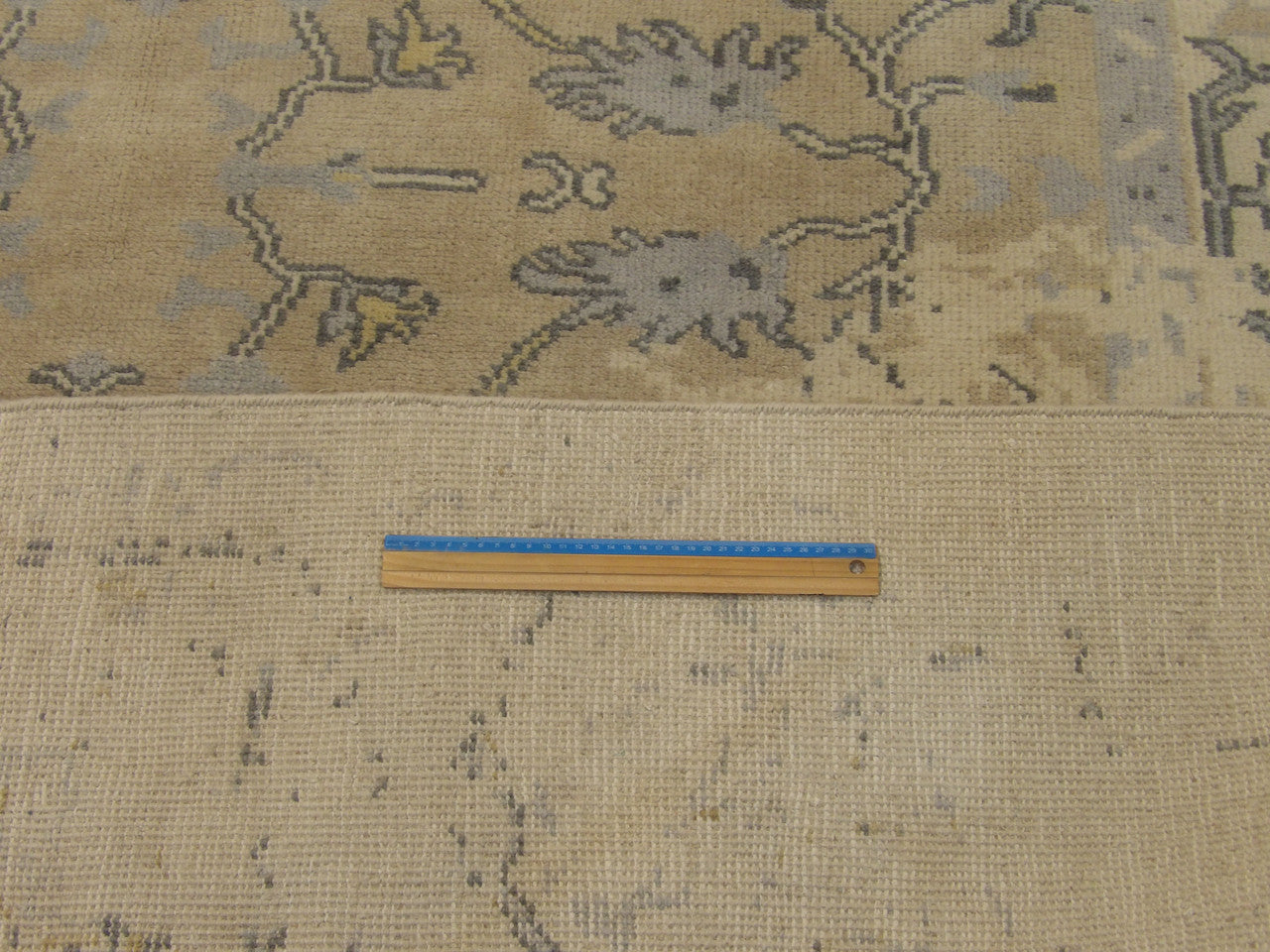 Gray & Beige Transitional Abstract Broken Design rug in room setting