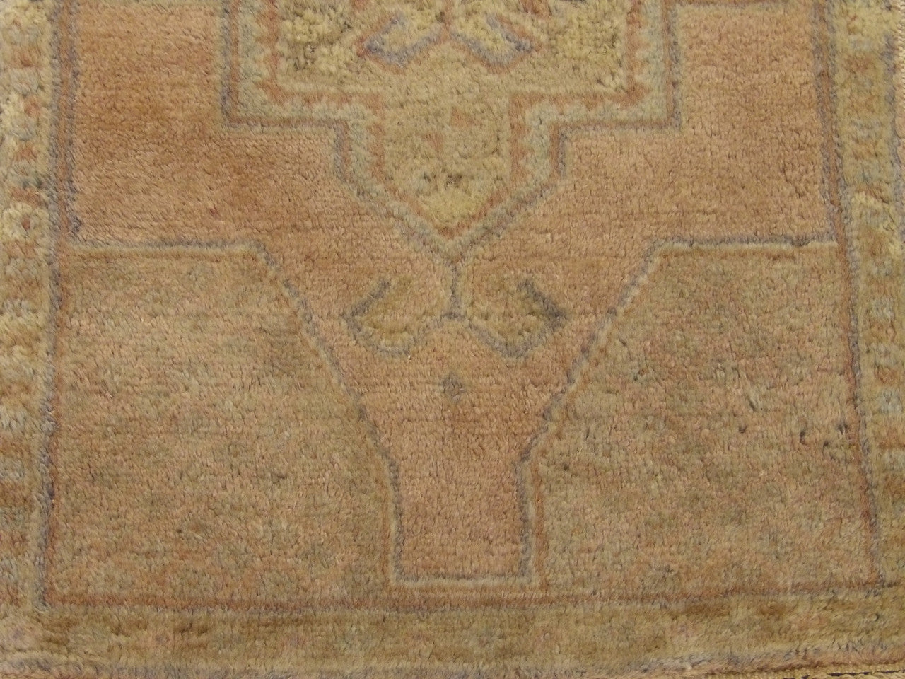 Vintage Anatolian Yastik rug border detail