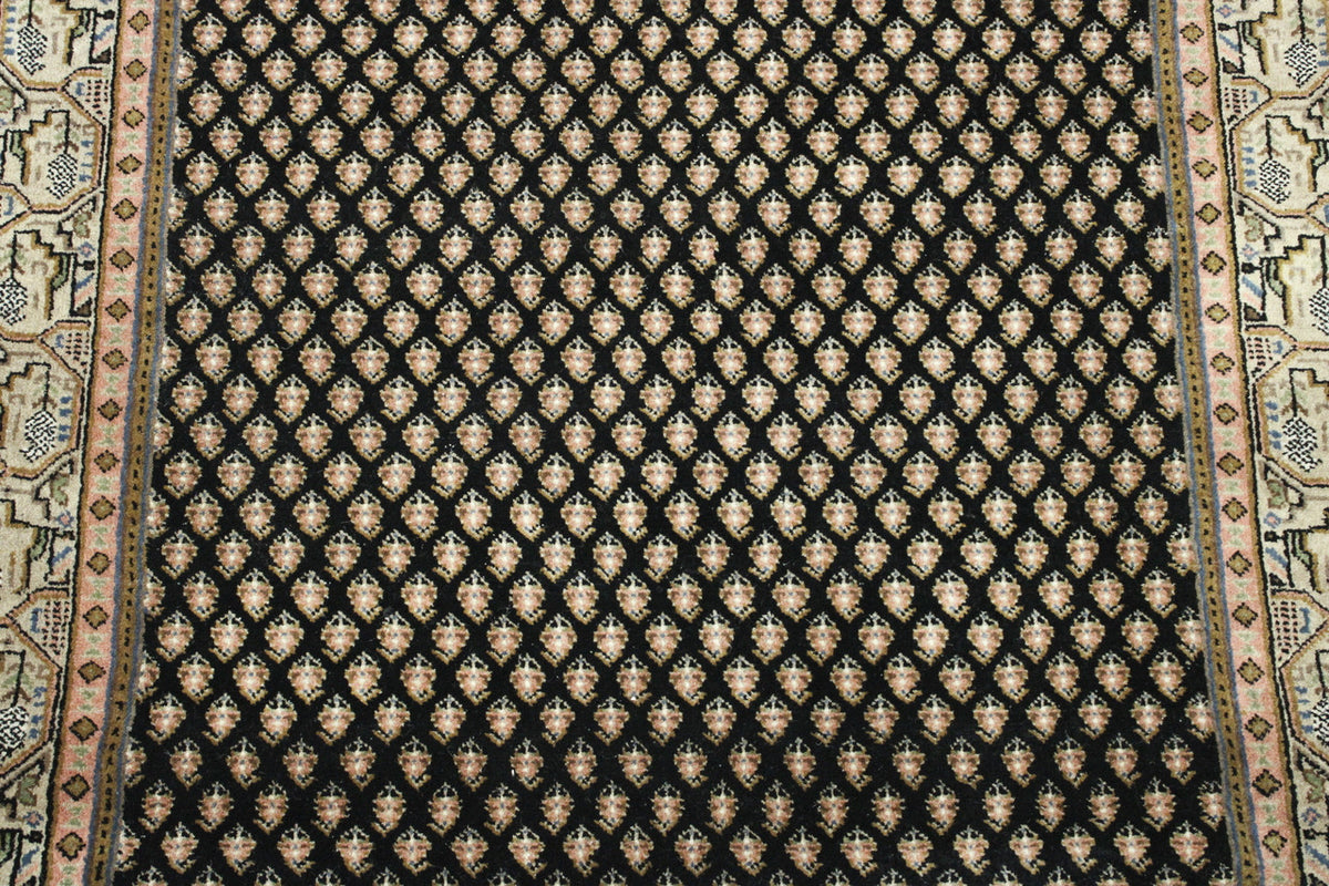Back of Traditional Indo Bidjar hand-knotted rug