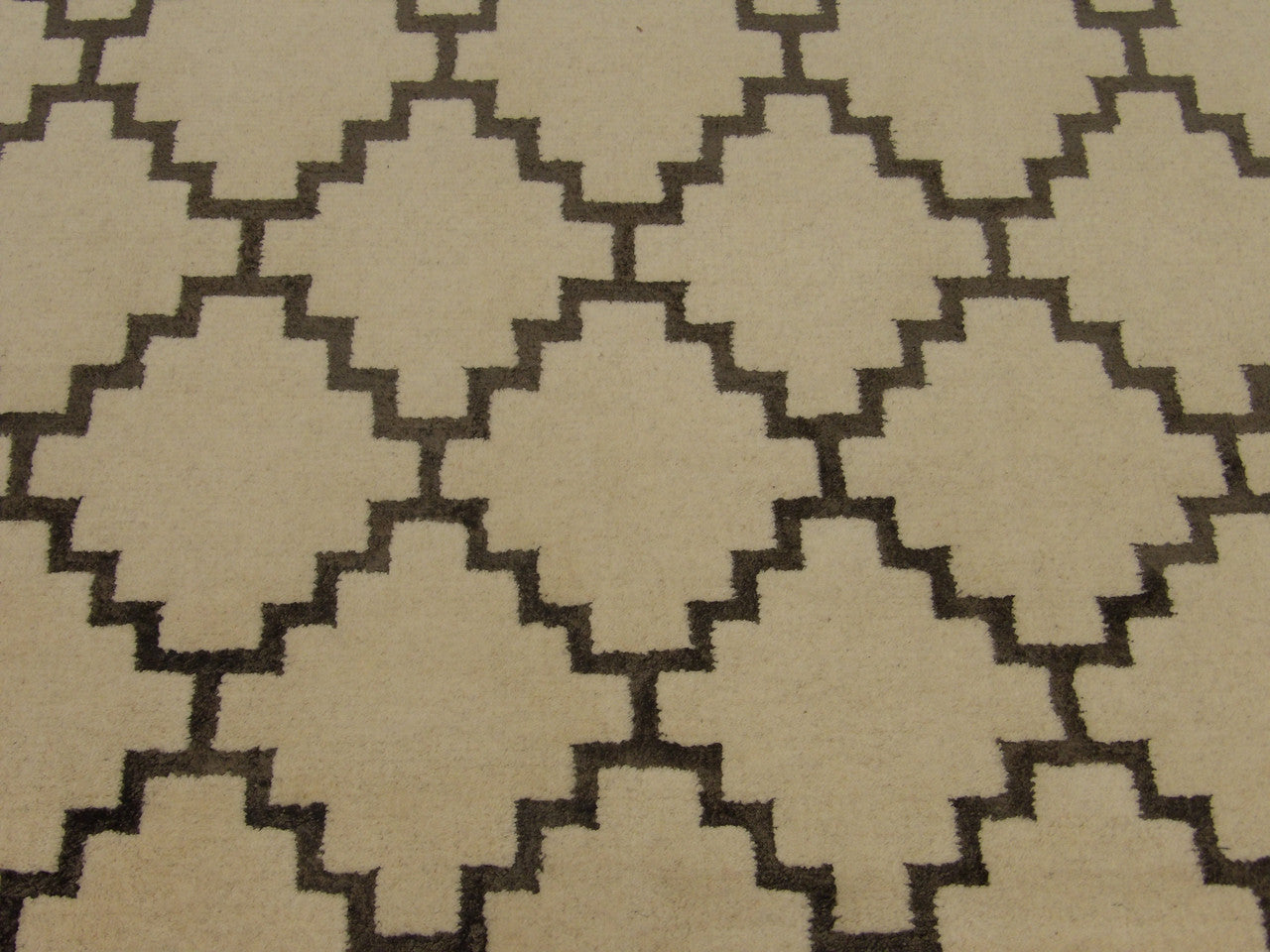 Moroccan diamond rug border detail