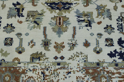 Modern Broken Heriz Design rug border detail