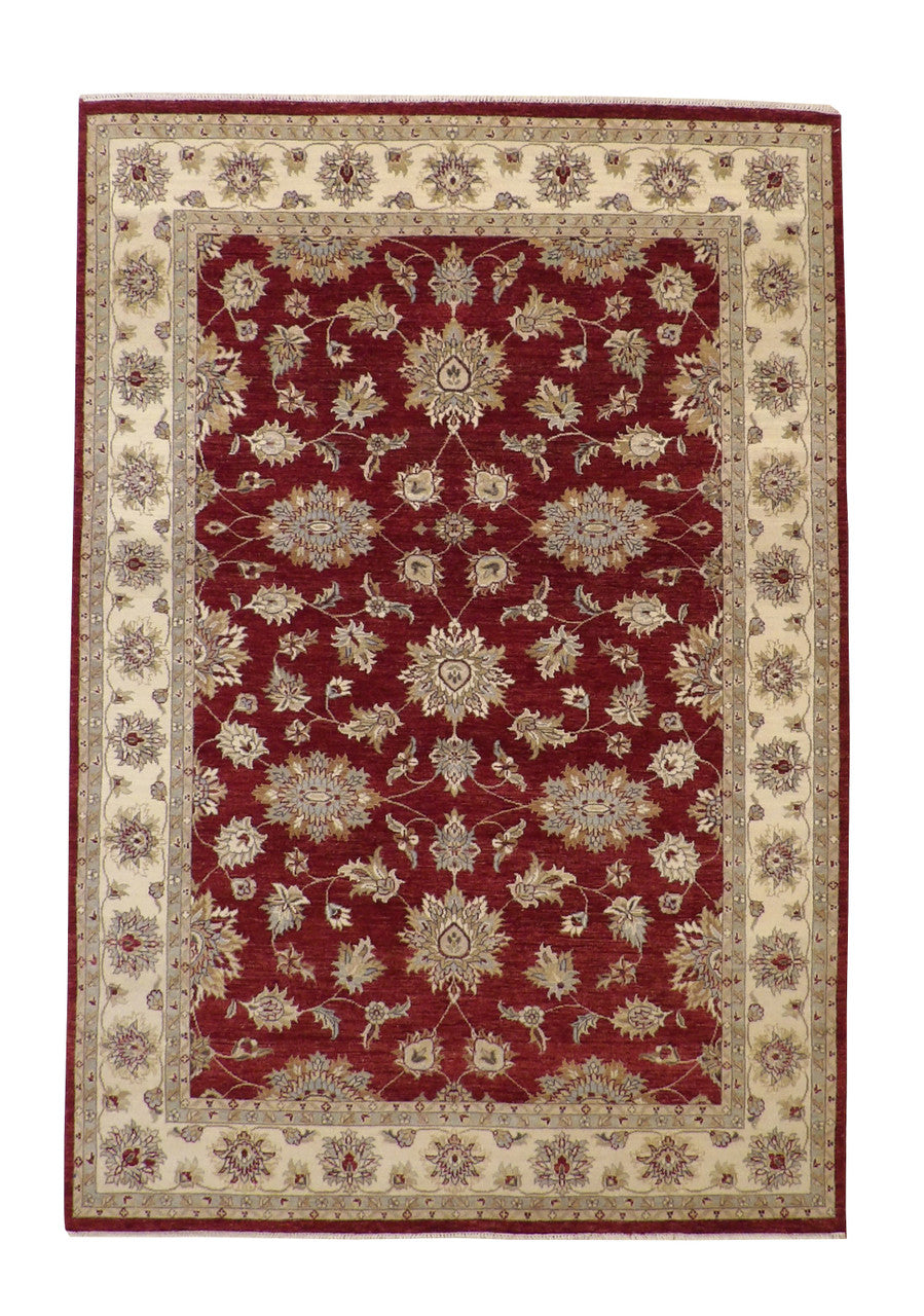 Traditional Agra Ziegler hand-knotted wool rug in Beige & Red, full view