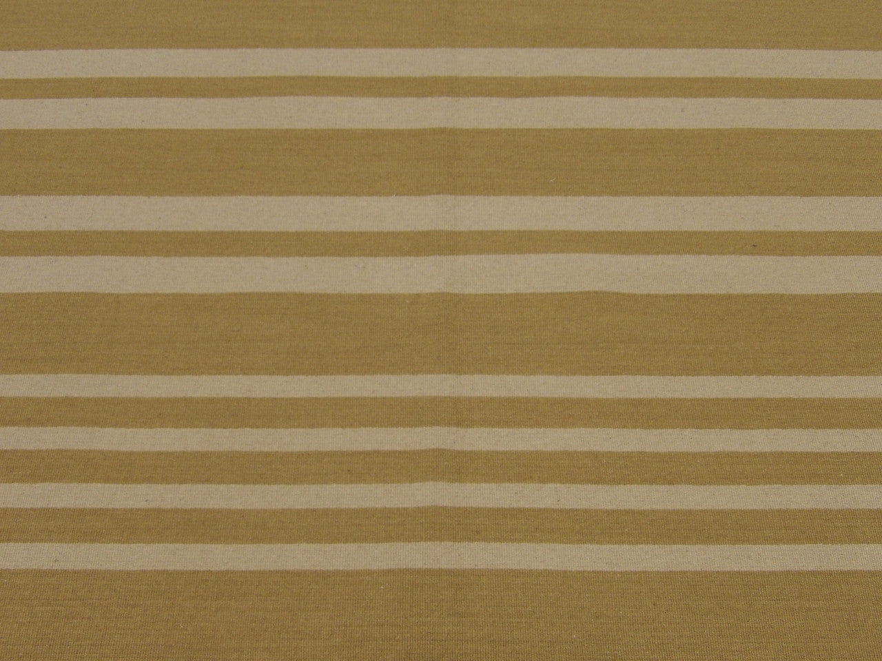 Coastal rug border detail