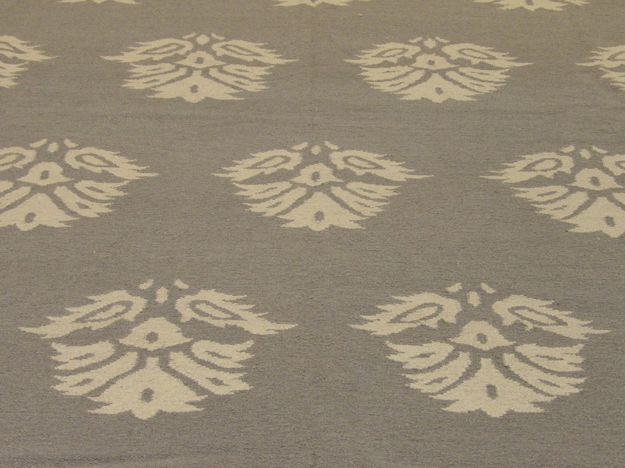 Back of Coastal Flat Weave Indoor/Outdoor Beach hand-knotted rug