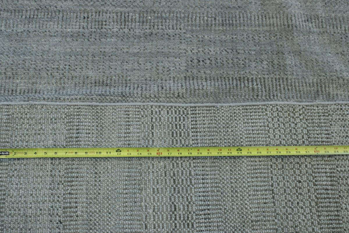Transitional Grass Design rug border detail