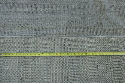 Transitional Grass Design rug border detail