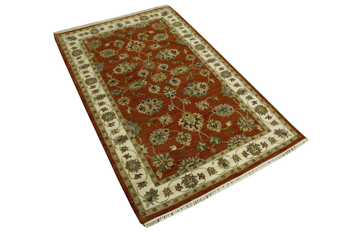Close-up of wool pile, Beige & Rust rug