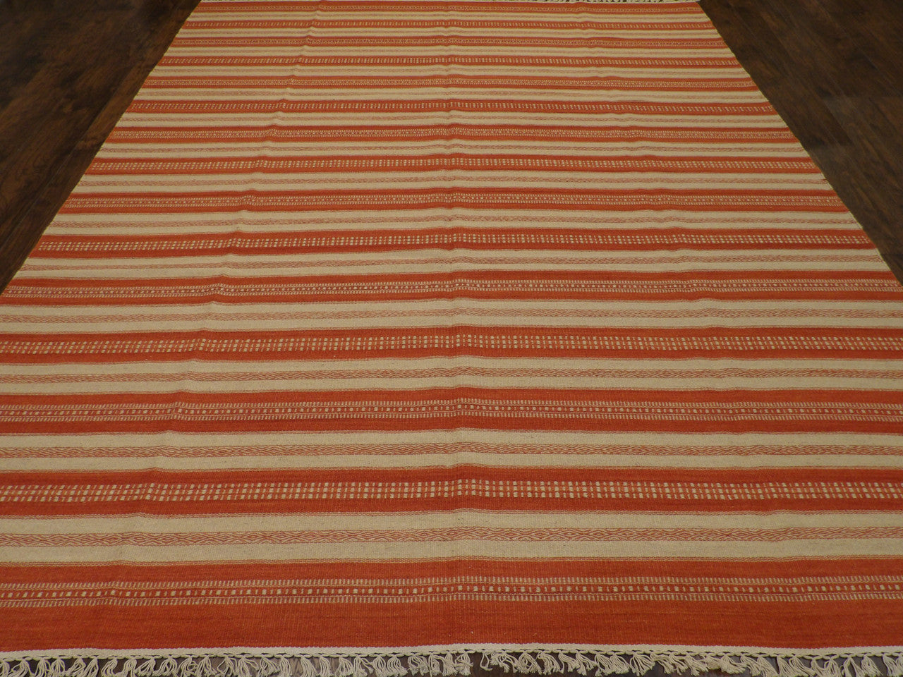 Coastal rug corner detail