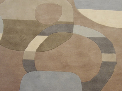 Modern Circle Design rug border detail