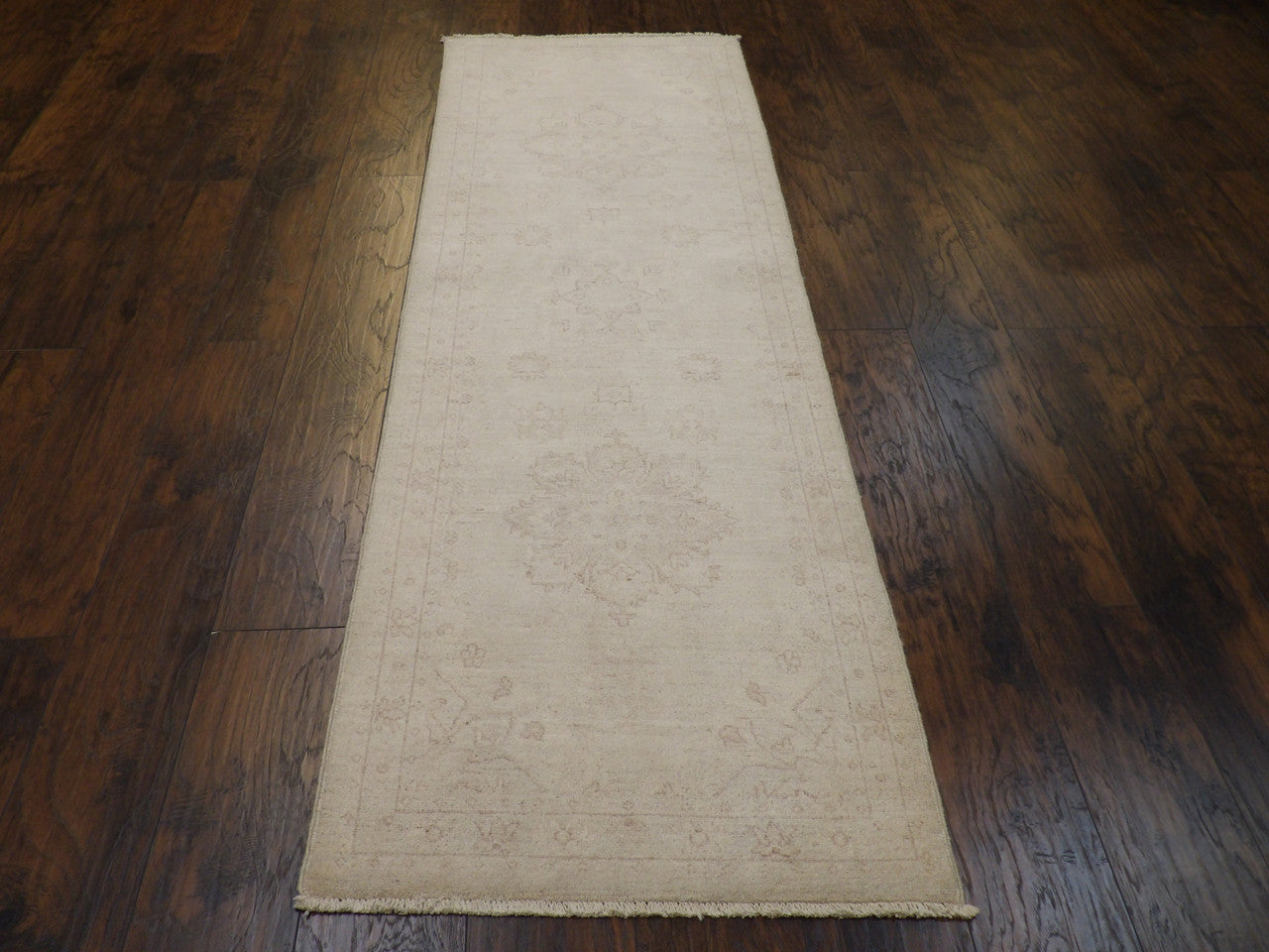 Oushak Chobi Wash Natural Dye rug corner detail