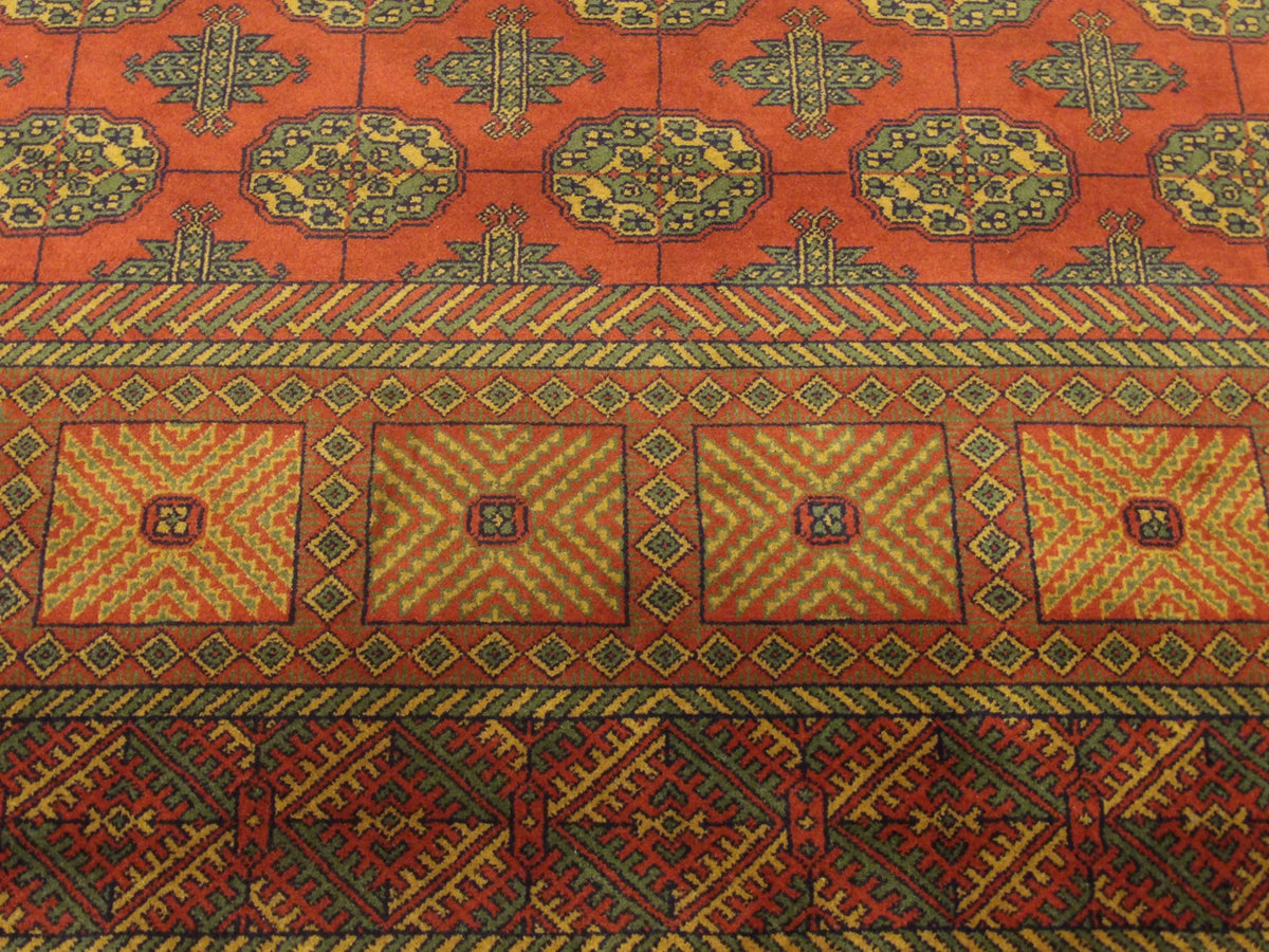 Bokhara rug border detail