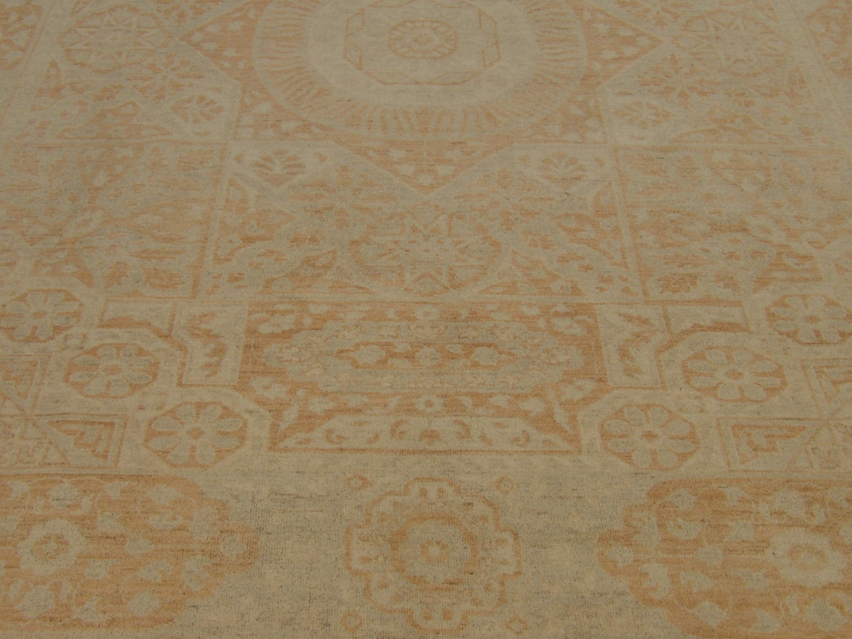 Oushak rug border detail