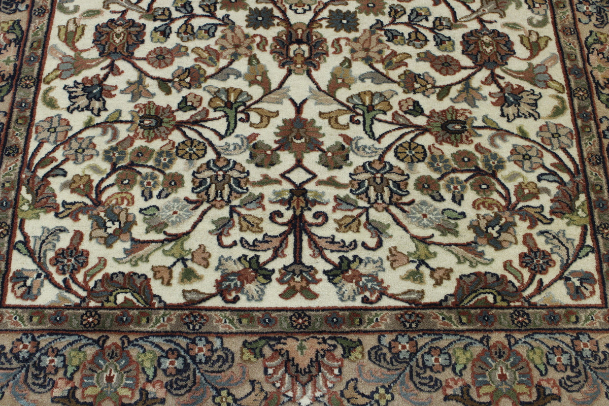 Beige & Pink Traditional Mahal Design rug in room setting