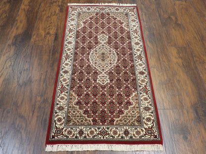 Close-up of wool pile, Beige & Red rug