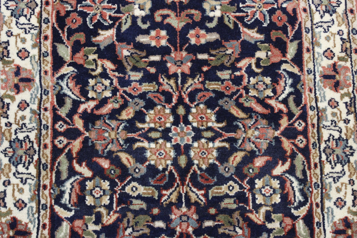 Traditional Indo Kashan rug border detail