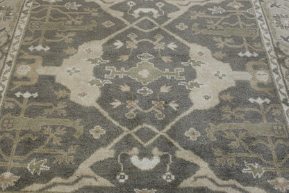 Oushak Indo Ziegler rug corner detail
