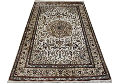 Close-up of silk pile, Beige rug