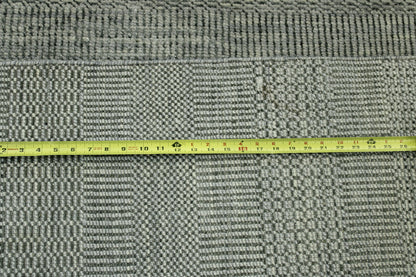 Close-up of wool pile, Gray & Beige rug
