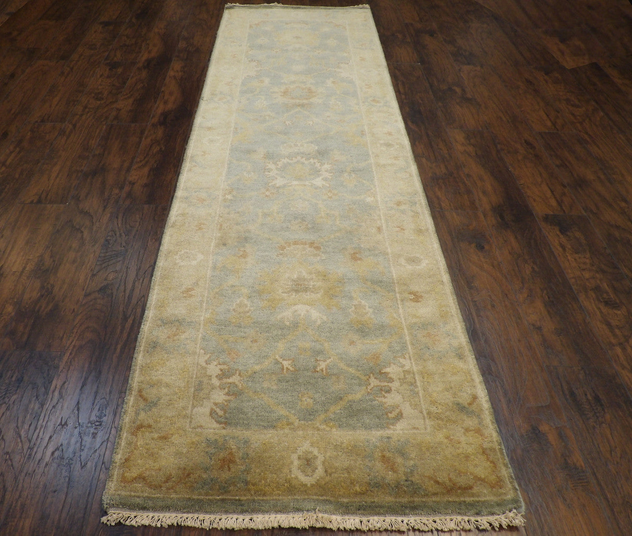Close-up of wool pile, Blue & Gold rug