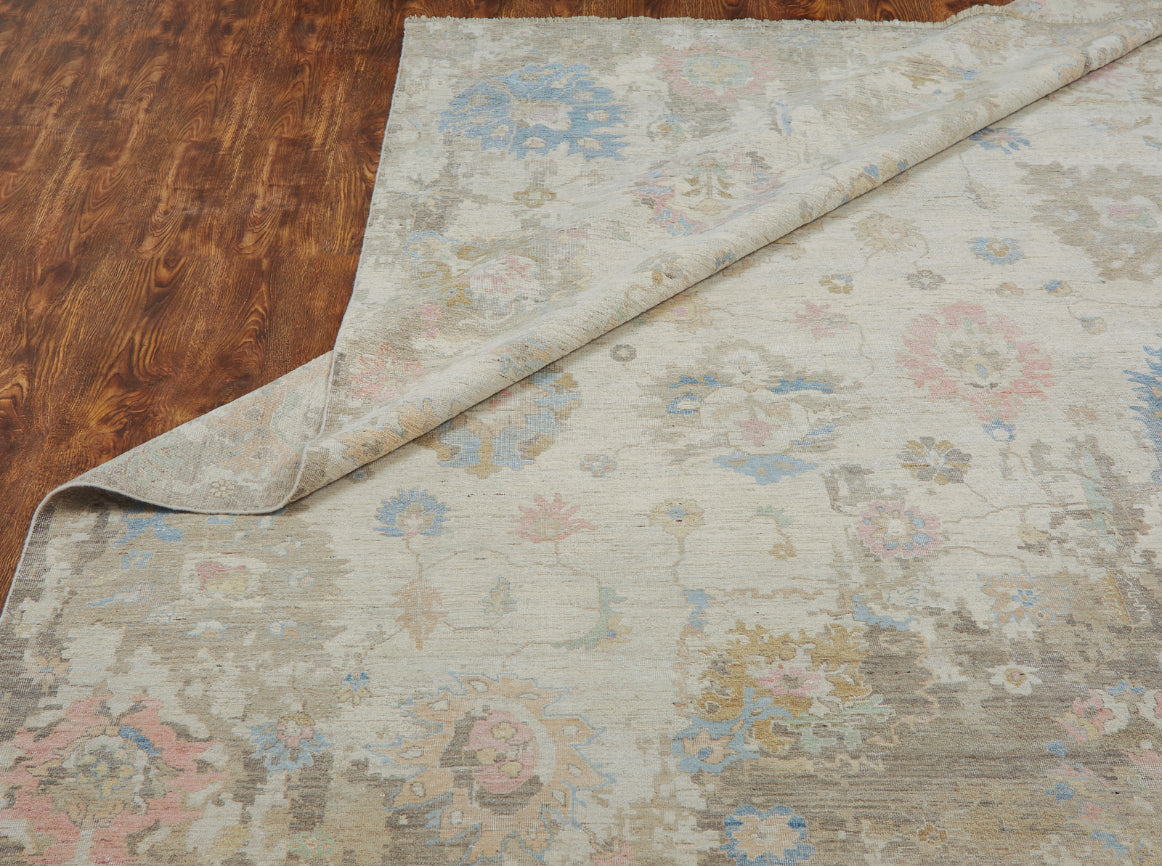 Additional detail view, transitional wool rug in beige and gray