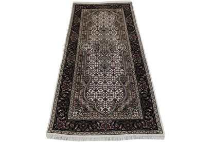 Traditional Indo Qum Wool Hand Knotted 2.7x5.10 -w2363