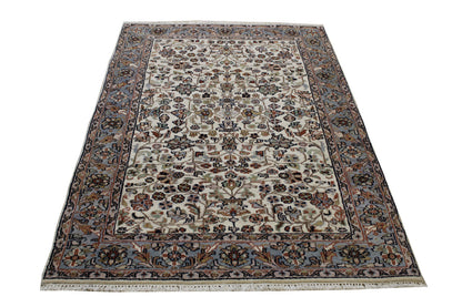 Traditional Heraki Design Wool Hand Knotted Rug 4x6 - w2204