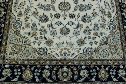 Traditional Fine Nain Wool Hand Knotted Rug 5.0X8.0 - w2375