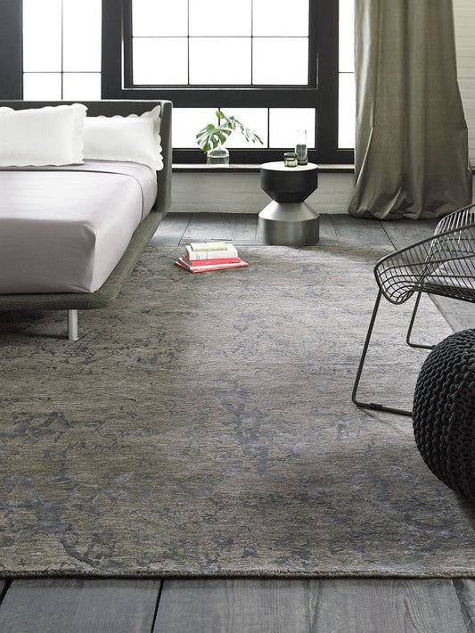 Hand Knotted Wool & Silk Modern Classic/Fade Rug KOR7720