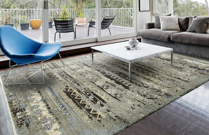 Hand Knotted Wool & Silk Transitional Rug KTS3290