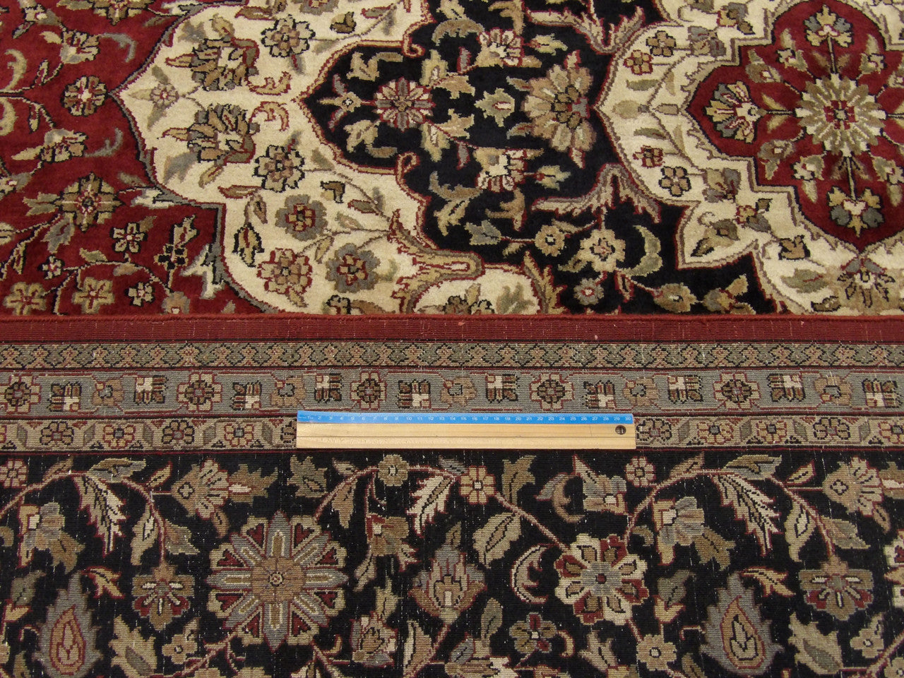 Fine Persian Tabriz 10'0"x14'0" Hand-knotted Rug -W426