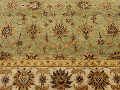 Fine Ziegler Tie Dye rug border detail