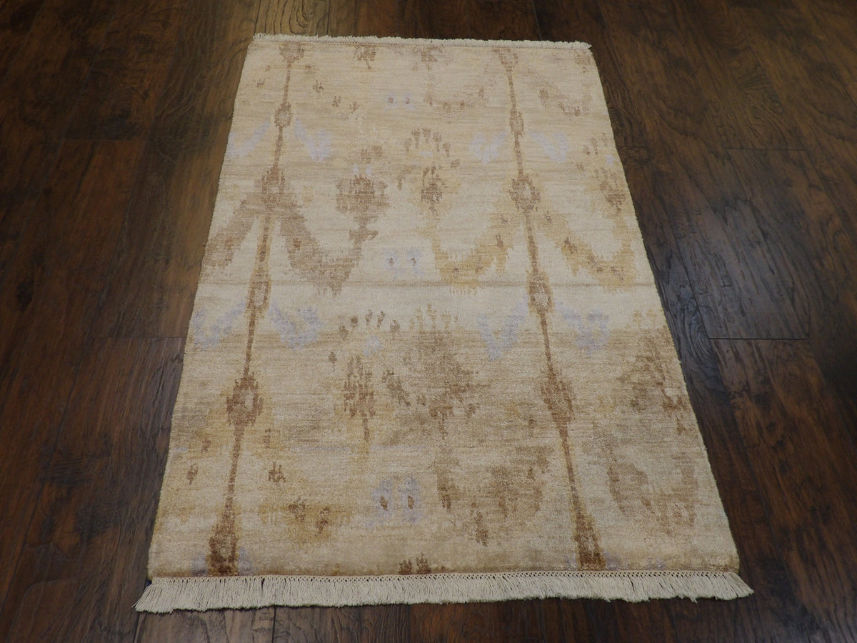 Modern Ikat rug corner detail