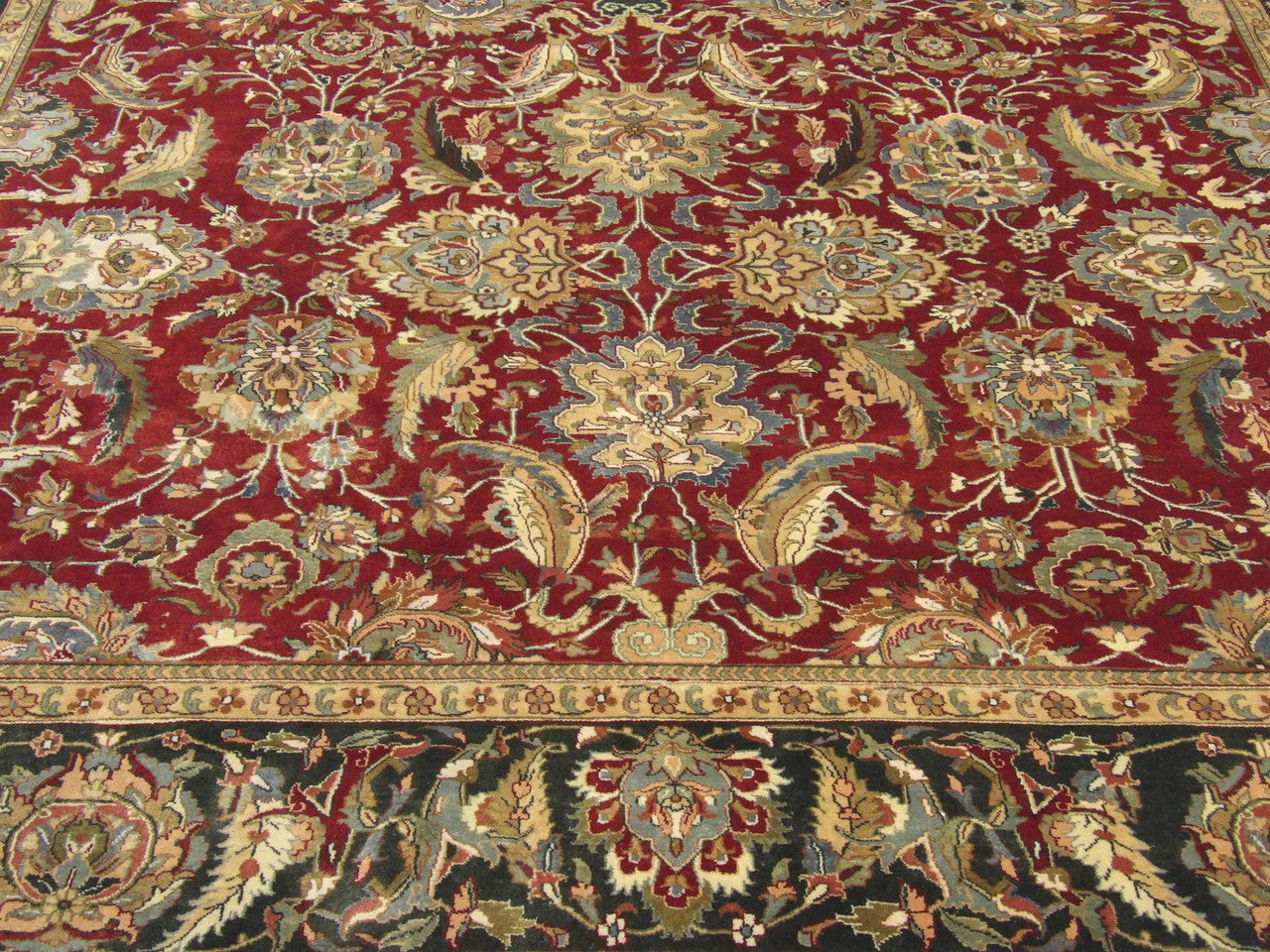 Persian Kashan rug border detail