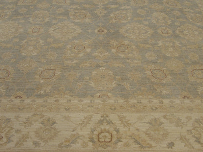 Oushak Chobi Natural Dye rug border detail