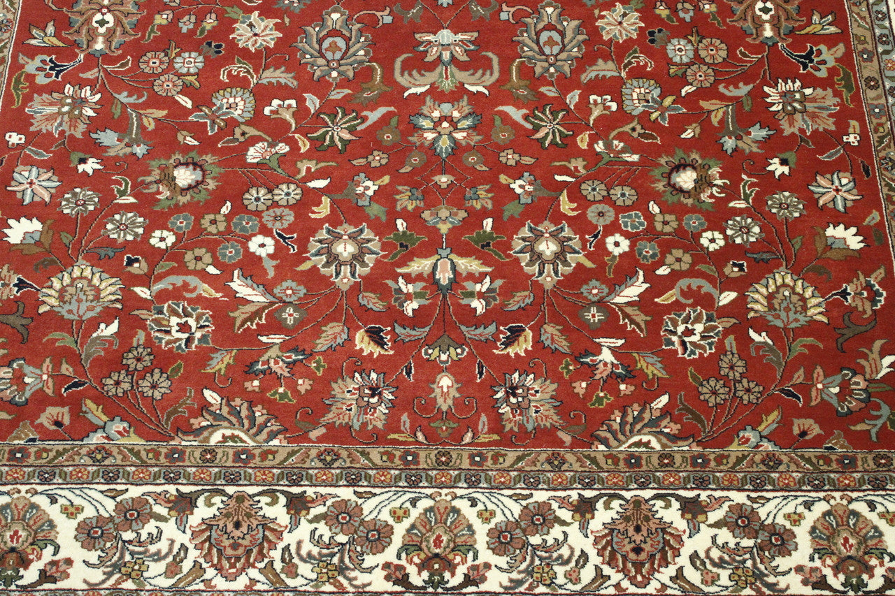 Traditional Fine Herati rug border detail