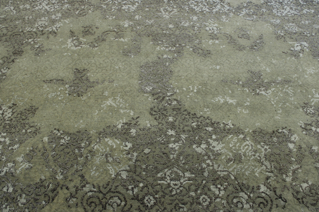 Back of Transitional Abstract Ikat Design hand-knotted rug